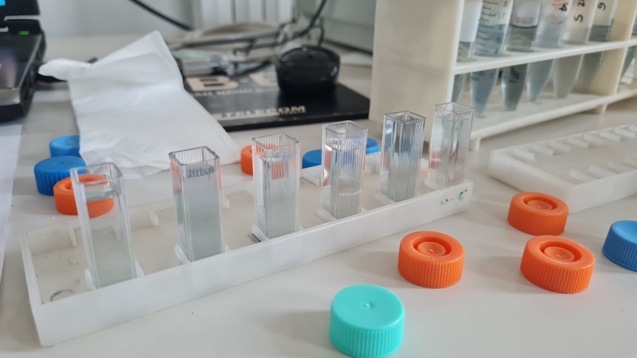 Azzota® Cuvetta In Vetro Ottico 20mm, 7ml – Modello G105, Prodotto Negli USA - Foto 1