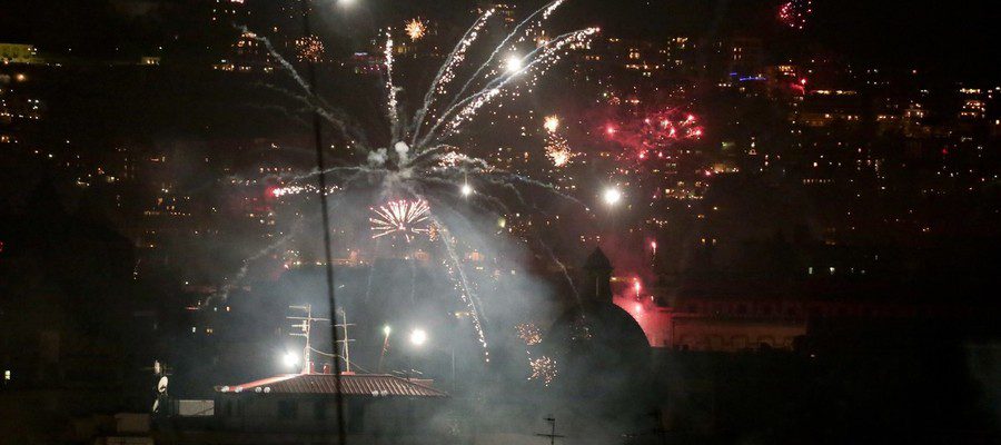 Proteggere il Tuo Udito Durante i Botti di Capodanno