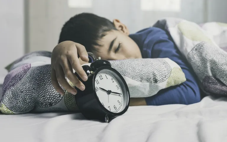 Come gestire i disturbi del sonno nei bambini in età scolare