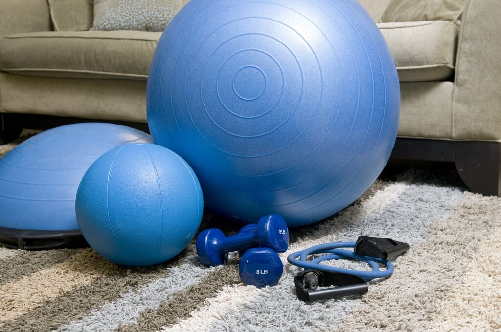 Allenamento in casa: come restare in forma a 50 anni e oltre