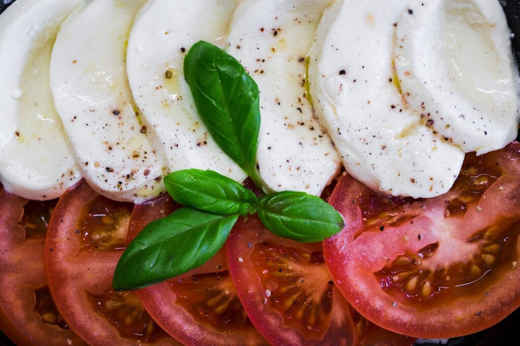 Come mangiare mozzarella: guida completa per la degustazione