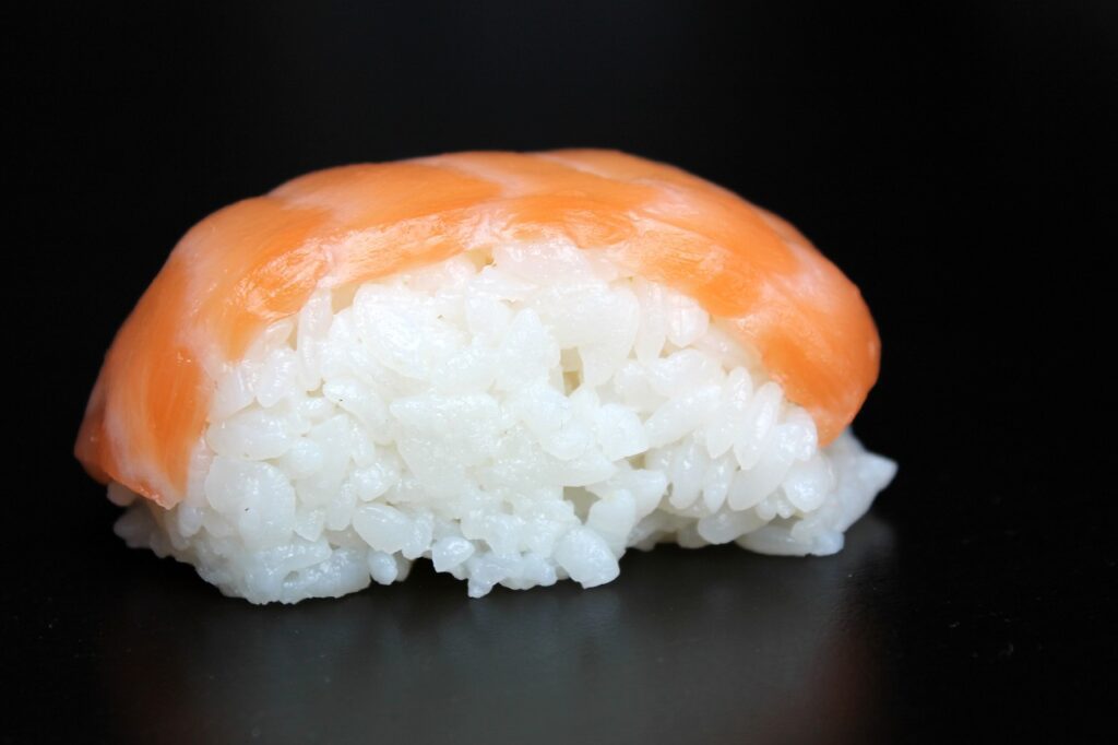 Come mangiare nigiri: tradizione ed esperienza gastronomica
