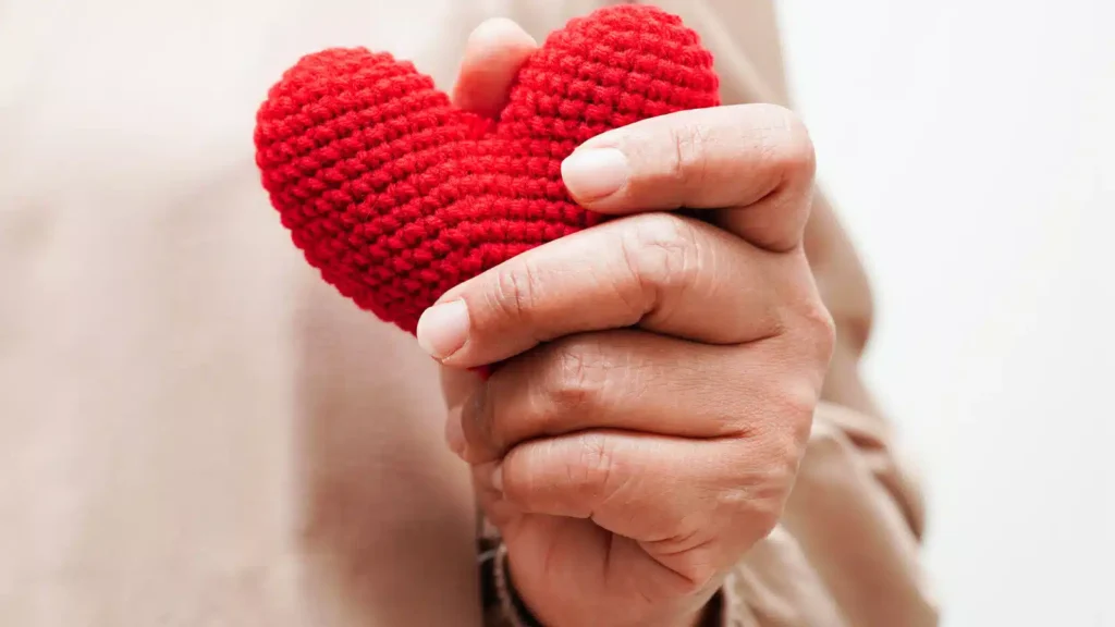 Cuore Affaticato Durante la Camminata: Cause, Sintomi e Trattamenti