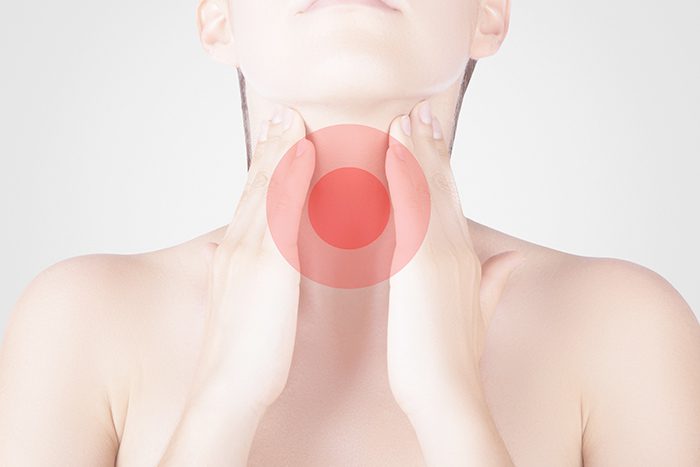 Gola che Pizzica e Tosse: Cause, Sintomi e Rimedi