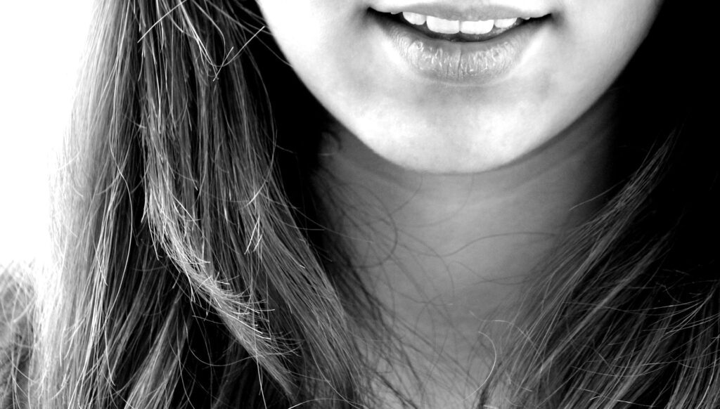 Carie ai denti: cause, sintomi, trattamenti e prevenzione