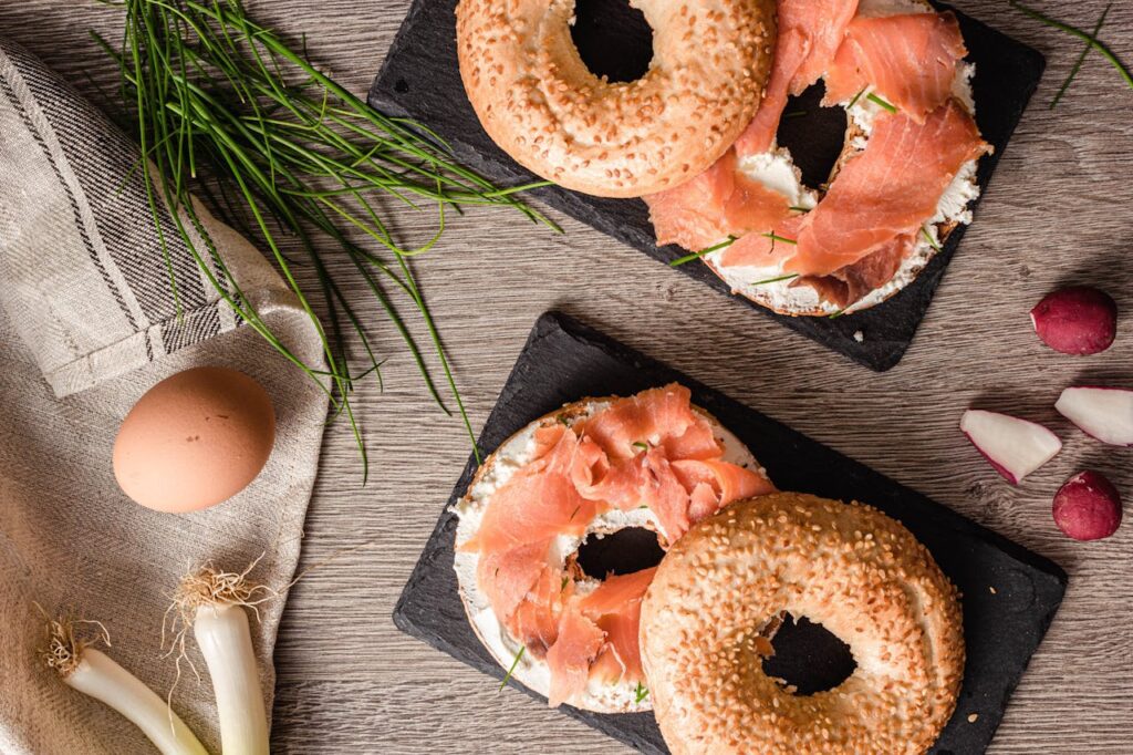 Come mangiare salmone affumicato: idee e consigli