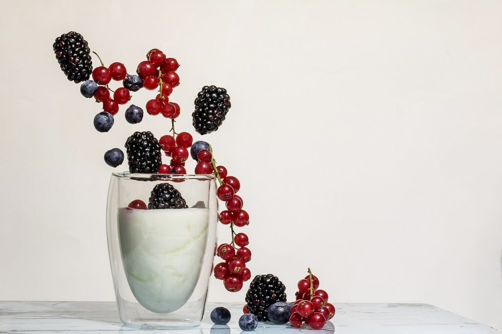 Come mangiare yogurt bianco: idee per un'alimentazione sana