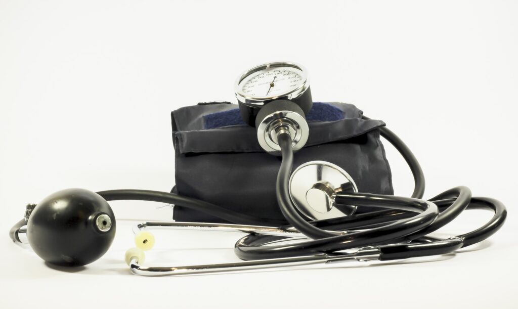 Ipertensione lieve: cause, sintomi e strategie per gestirla