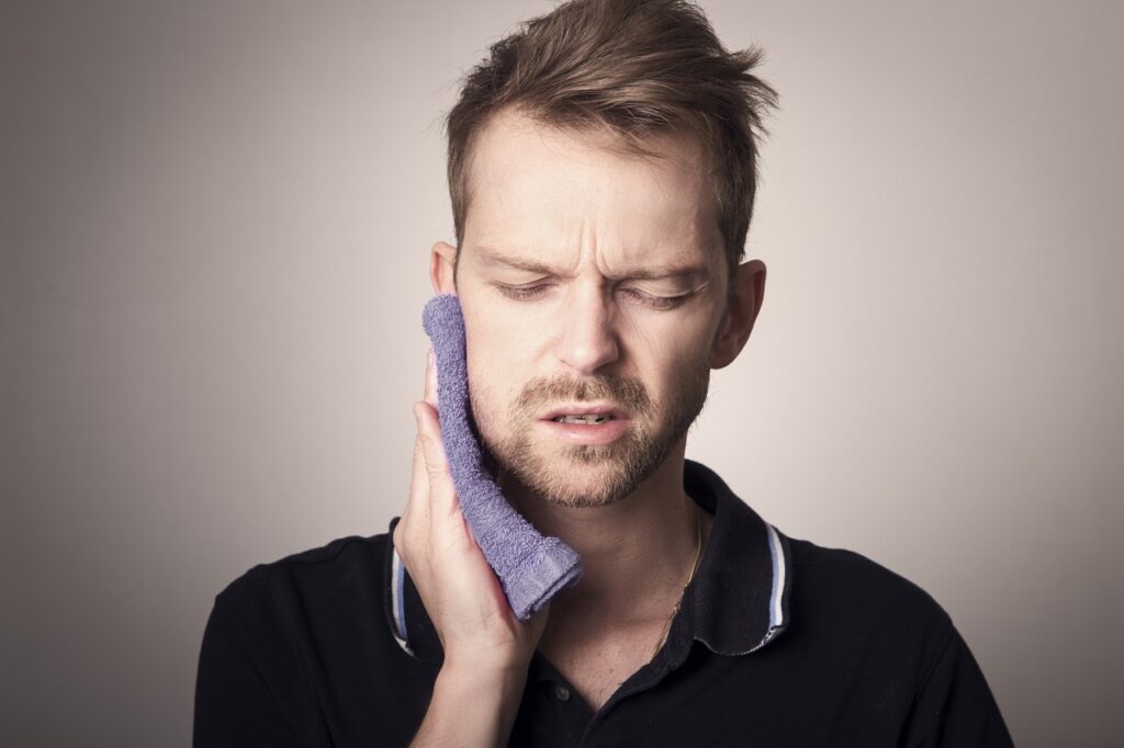 Rimedi naturali per il mal di denti: semplici ed efficaci