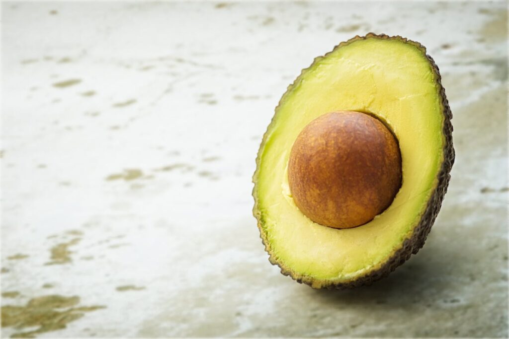 Come mangiare un avocado: idee e ricette per gustarlo al meglio
