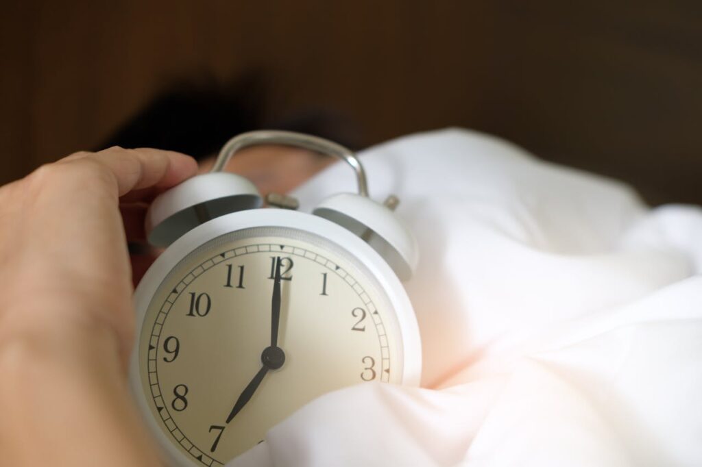 Sonno minimo: quanto dormire per una salute ottimale?