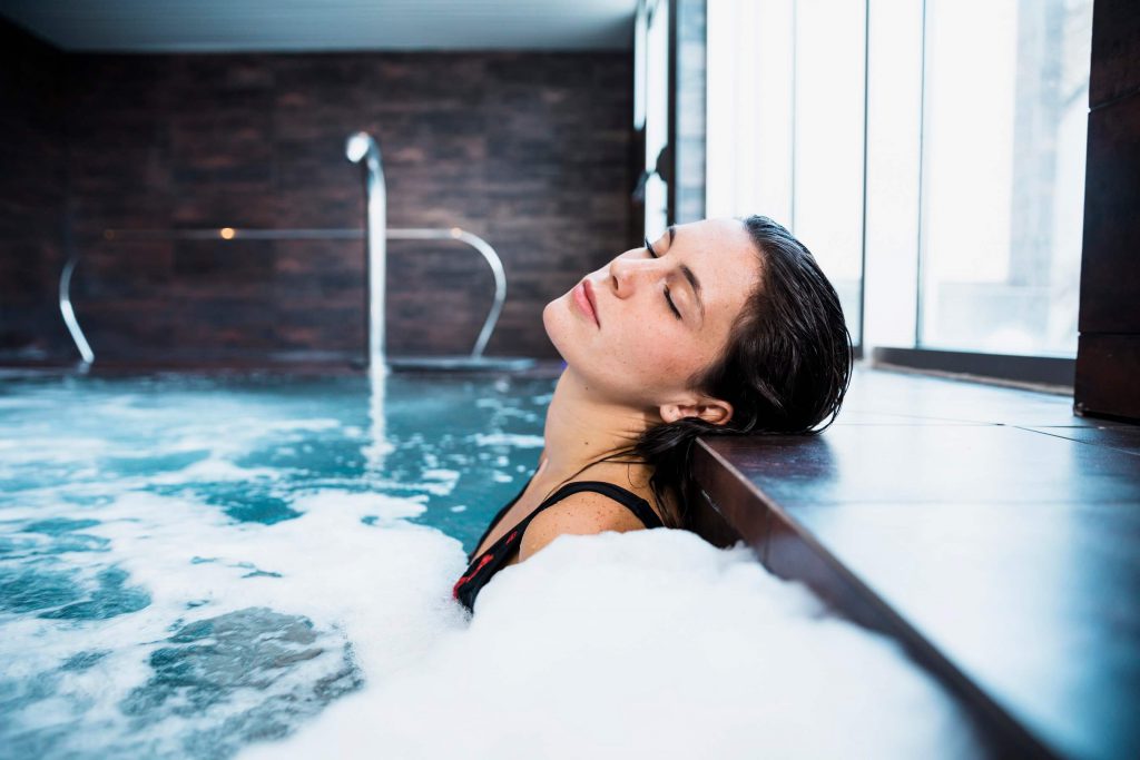 Cosa fa l'acqua calda alla pancia?