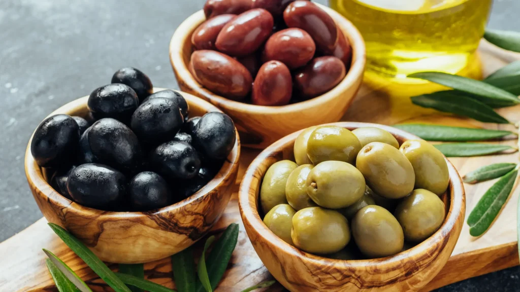 Chi ha il colesterolo alto può mangiare le olive?