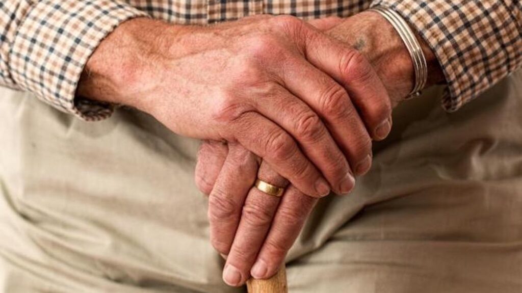 Quali sono i primi sintomi del morbo di Parkinson?