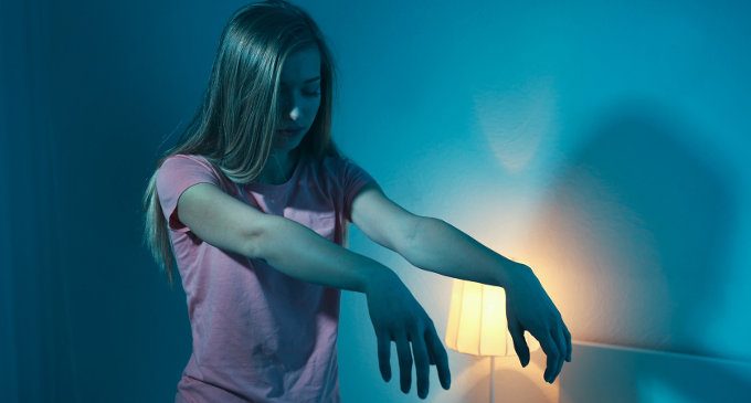A cosa è dovuto il sonnambulismo?