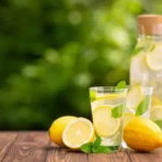 Effetti dell'acqua e limone sulla salute orale