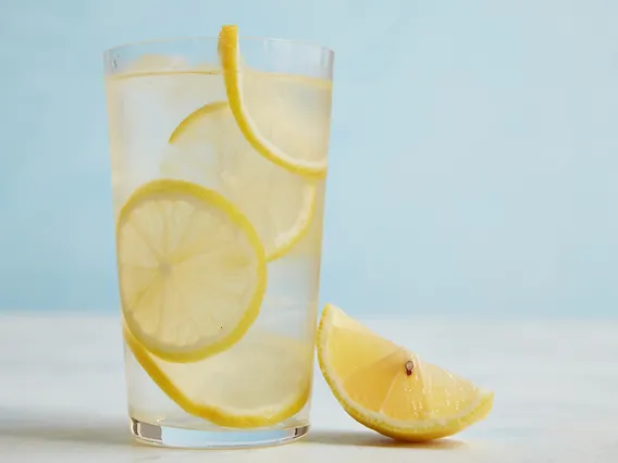 Detox con acqua e limone