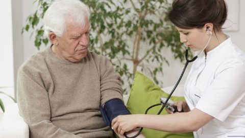 Pressione per una persona di 90 anni