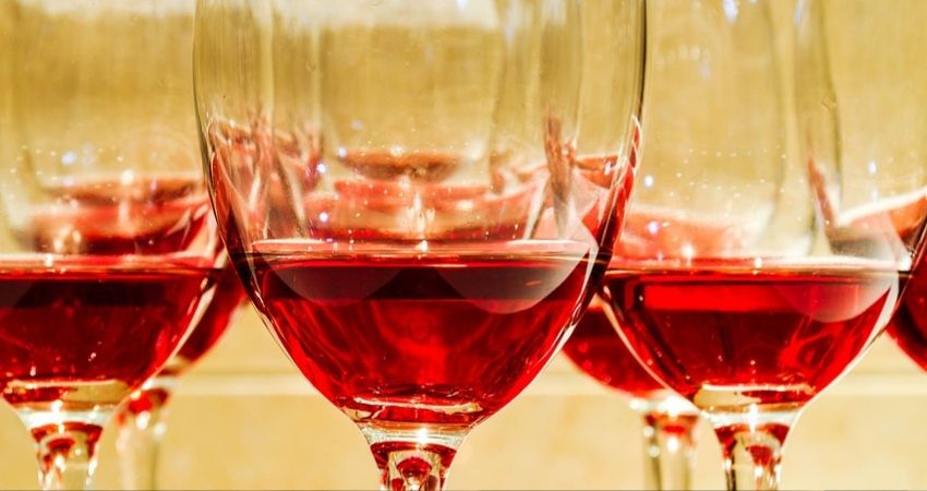 Relazione tra alcol e incidenza di fibrillazione atriale
