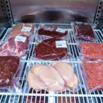 Quanto tempo può stare la carne nel congelatore prima di mangiarla?