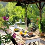 Come Trasformare il Balcone in un'Oasi Fresca Durante l'Estate