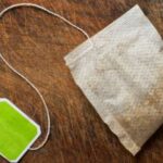 bustina tè nel latte bollente