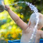 cosa fare attenzione con i bambini con il caldo