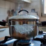 Come far bollire l'acqua della pentola molto più velocemente