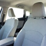 Come igienizzare i cuscini dell'auto dalle macchie di sudore con un rimedio fai da te