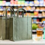 Come igienizzare le borse della spesa in tessuto che usi al supermercato per evitare la Salmonella