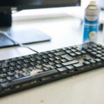 Come pulire e disinfettare la tastiera del computer