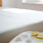 Come pulire il materasso da macchie gialle in modo naturale