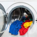 Il metodo rivoluzionario per non fare scolorire i capi colorati in lavatrice
