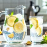 Il trucco per creare una bibita rinfrescante fatta in casa con pochi ingredienti