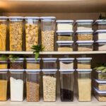Questo alimento che tieni in dispensa attira le farfalline del cibo: come proteggerlo