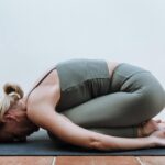 gli esercizi che aiutano a ridurre la tensione cervicale