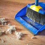 Cosa rivela il colore della polvere che trovi in casa