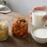Yogurt, kefir e kimchi: quali differenze dal punto di vista microbiologico?